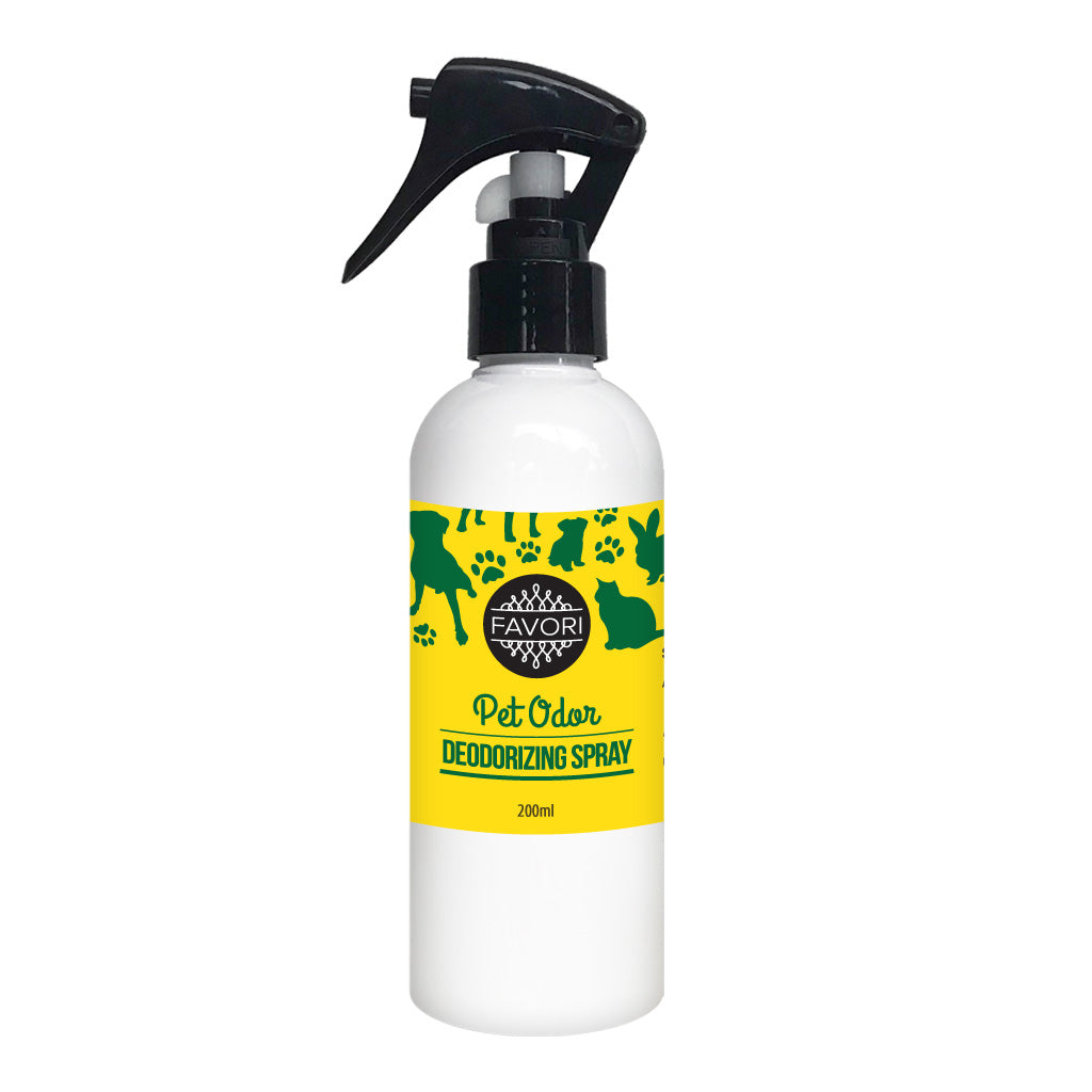 White spray bottle with a label for FAVORI Scents Pet Odor Deodorizing Air Spray (AS), 200ml.