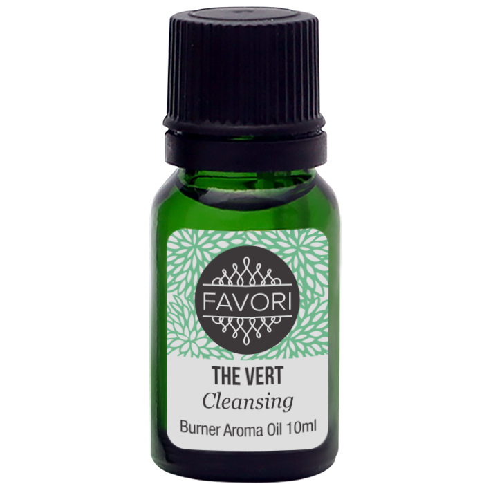 A bottle of FAVORI Scents The Vert Burner Aroma Oil, 10ml.