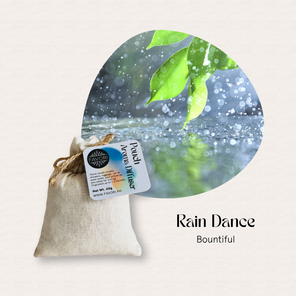 FAVORI Scents Pouch Aroma Diffusers (PAD) with green leaf design, raindrops, and branded product tag.