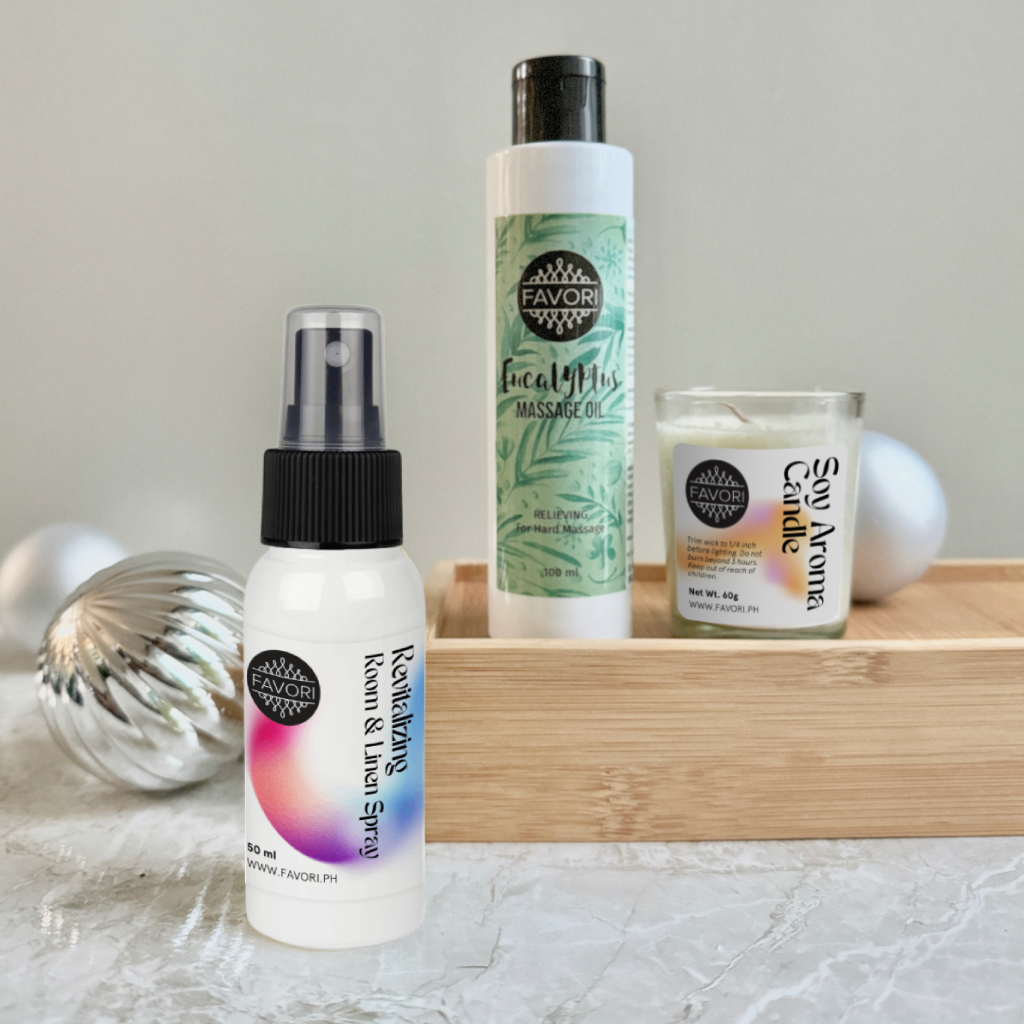 The FAVORI Scents Moyen Gift Package includes spray, massage oil, and candle—perfect for home ambience.